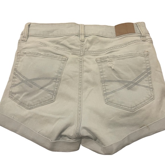 Aeropostale high waisted midi light wash jean shorts with rips size 6 - Picture 3 of 9